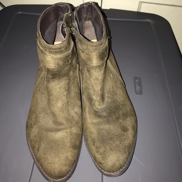 Booties Size 8.5W (Plus Size) - Picture 3 of 8